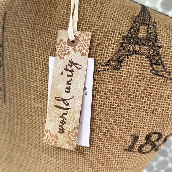 NWT World Unity printed blue short sleeve top – size M - Picture 8 of 8